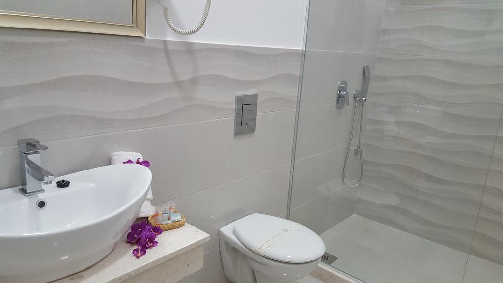 Guesthouse Laterna Herceg Novi Esterno foto